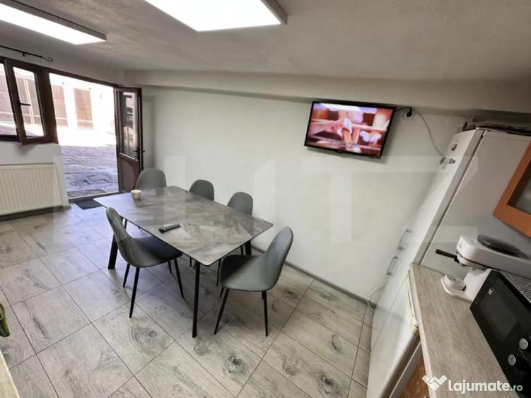 Casa spa?ioasa intr-o zona lini?tita curte amenaj - 11