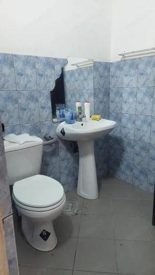 Spatiu comercial 62mp zona Cetate - 1