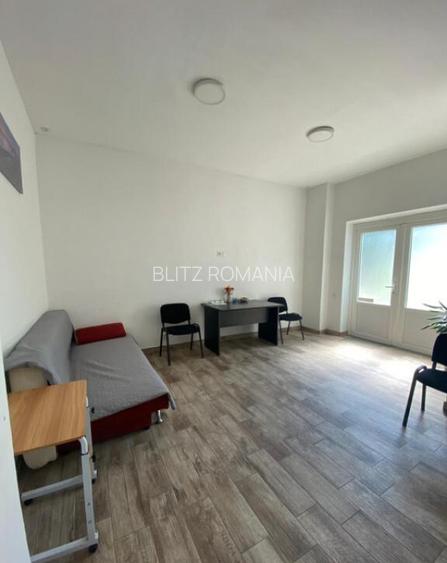 Spa?iu comercial, de vanzare, cu 2 camere decomandate, 37 m Spa?iu comercial, de vanzare, cu 2 camere decomandate, 37 m