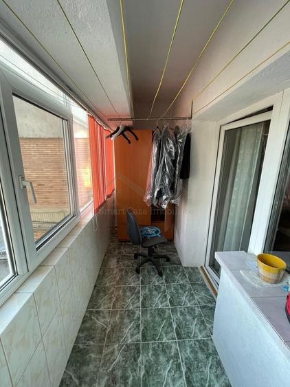 Apartament 2 camere decomandat Pacurari etajul 1 - 9