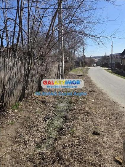 Vindem teren intravilan 2300 mp in com Calinesti , 100 m de DN 7 - 2