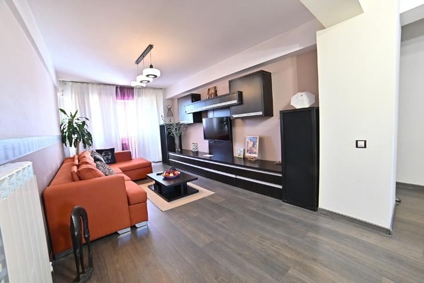 Apartament de vanzare, 4 camere, Rovine - Craiova - 9