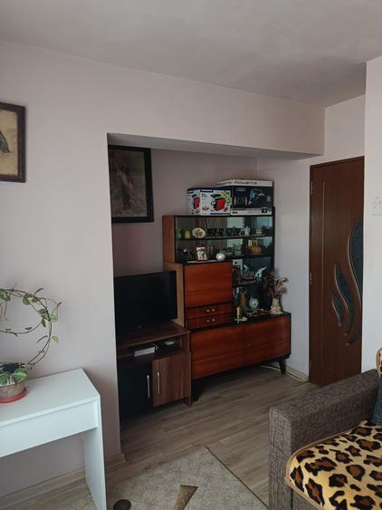 Se vinde apartament cu 2 camere - 3