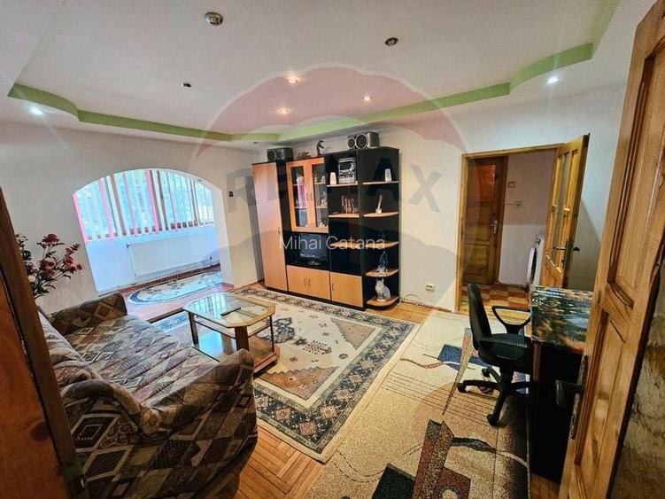 Apartament cu 2 camere strada Prieteniei, parter!