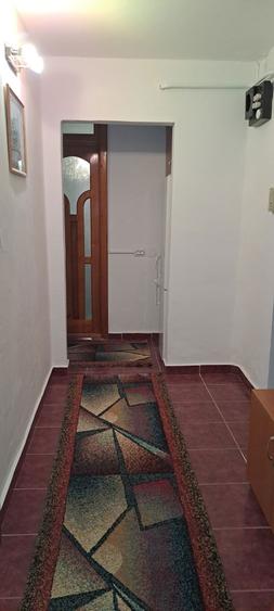 Inchiriez apartament Caransebes - 2