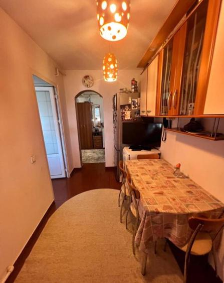 Apartament 4 camere decomandat cu scara interioara, Zona Sar - 1