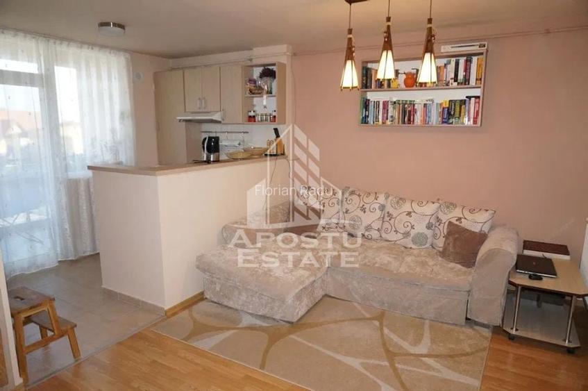 Apartament cu 2 camere, zona Girocului, Centrala Proprie Apartament cu 2 camere, zona Girocului, Centrala Proprie