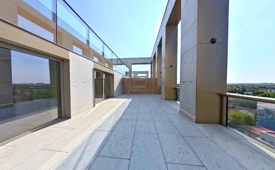 Apartament cu 5 camere circular în Pipera