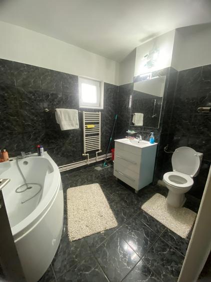 3 DECOMANDATE etajul 3, mobilat si utilat, toate imbunatatirile, PTTR - 7