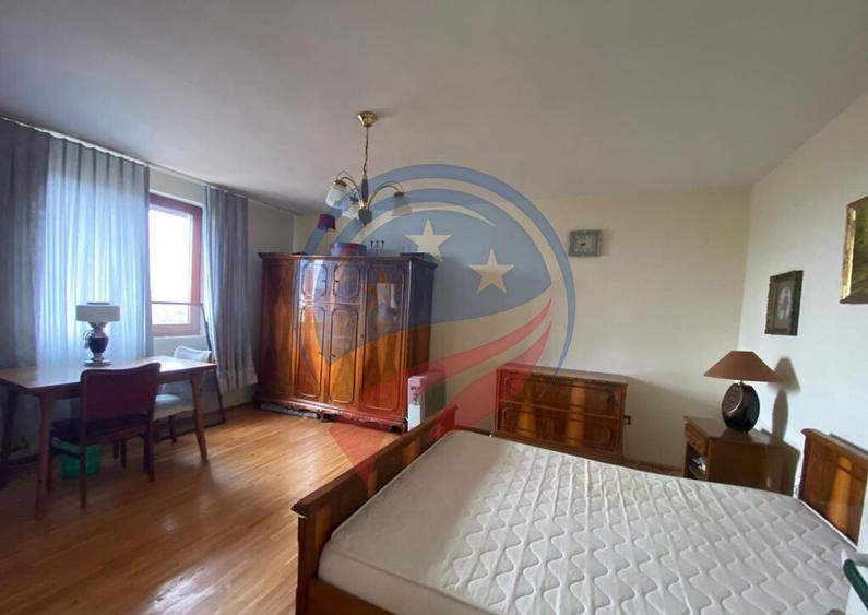 VILA CU 2500 MP TEREN LA 15 KM DE CRAIOVA CENTRU - 13