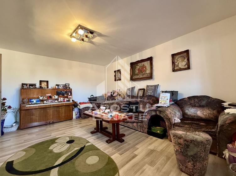 Apartament 3 camere, decomandat, garaj, centrala proprie, zona Lunei - 9