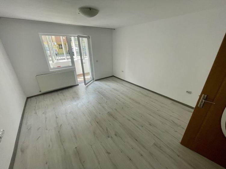 Apartament 1 camera 34 mp - 4 mp balcon Iris zona Elite - 6