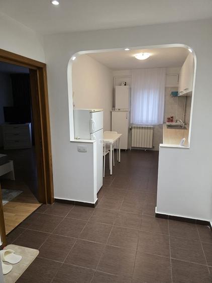 De inchiriat GARSONIERA /parter/Focsani SUD/ vis-a-vis de PETROM - 1