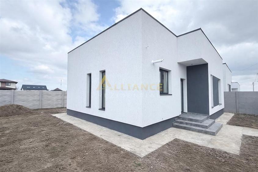 Casa Individuala - 3 camere - 2 bai - 250mp teren - 2