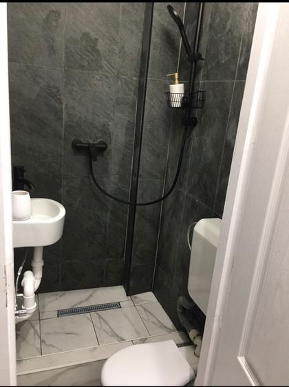 Inchiriez garsoniera langa piata Astra - 7