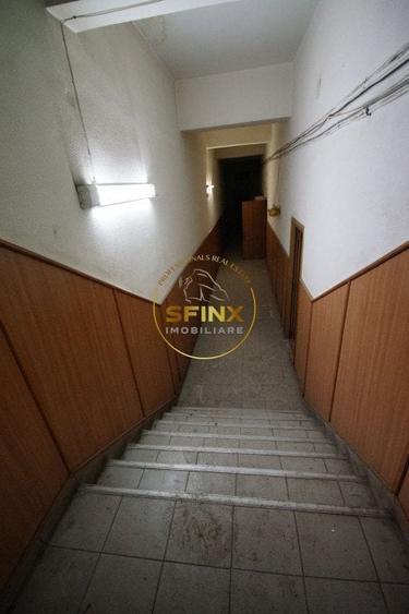 Spatiu birouri/comercial Bloc posta Margeanului - 17