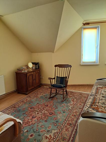 Casa-Vila ultrafinisata in regim D+P+E cu toate utilitatile cu 900 mp,teren - 18