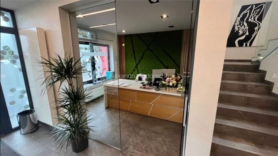 Imobil de vânzare - Pretabil pentru clinică medicală Imobil de vânzare - Pretabil pentru clinică medicală