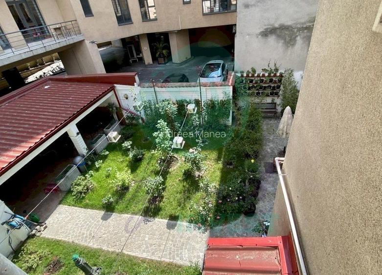 Casa cocheta cu gradina