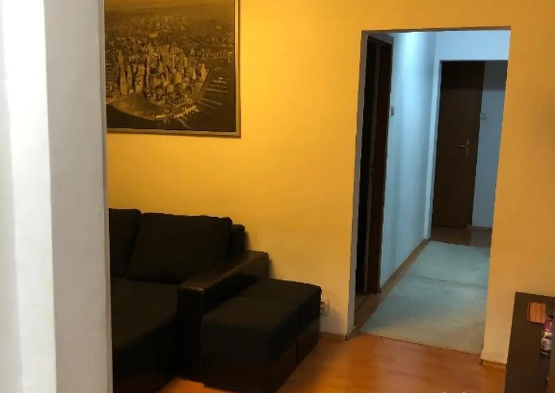 Vand sau schimb apartament cu patru camere - 2