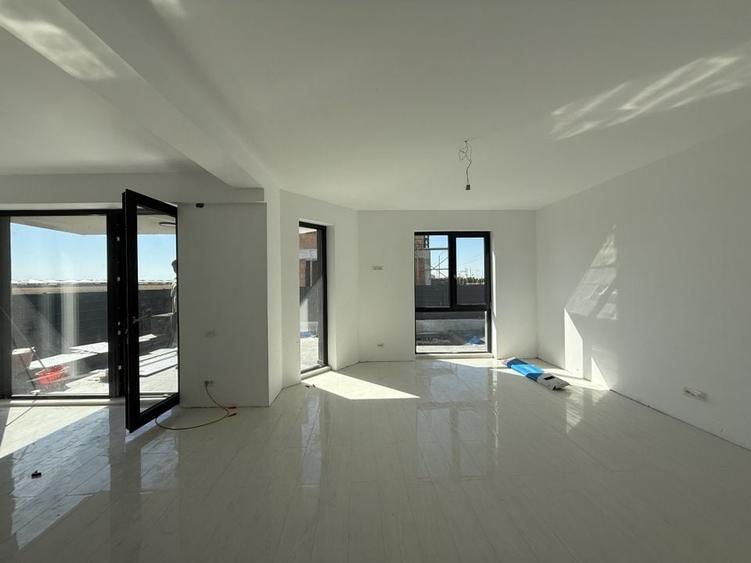 LUX | CASA | VILA INDIVIDUALA | CURTE | PROPRIETAR | TUNARI - 13