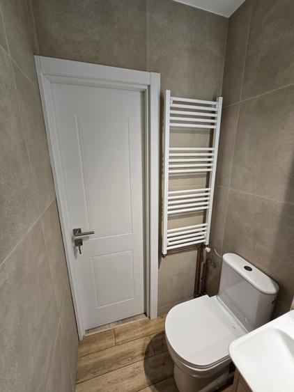 Apartament renovat complet, vedere deosebita - 14