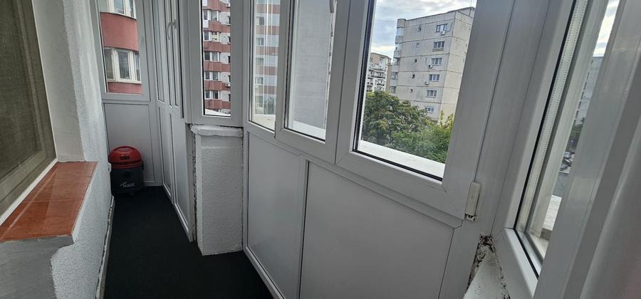 Garsonieră decomandată în Vitan