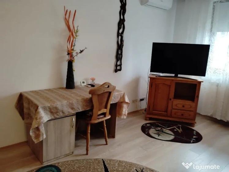 Apartament cu 2 camere decomandat în Aviației
