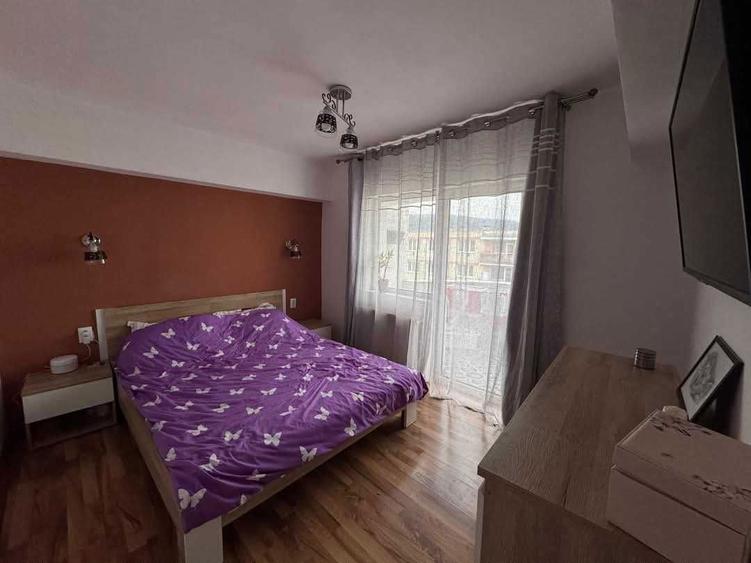 Vand apartament 4 camere ultracentral Gherla - 1