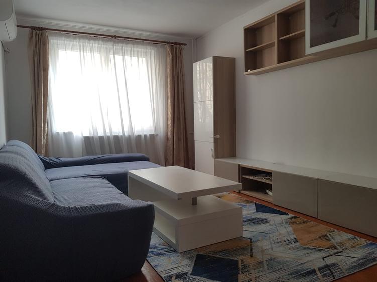 Inchiriere apartament 3 camere, metrou Bucur Obor, curat, etaj 2, 600 euro - 1