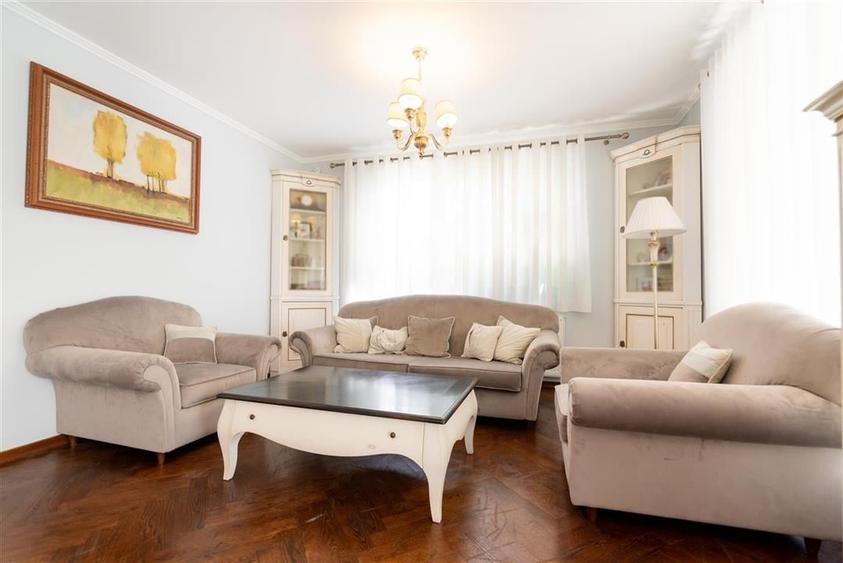 RECO Vila cu 5 camere str. Apateului- zona Nufarul - 8