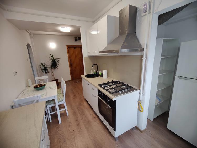 Apartament 3 camere , Piata Mărăști !