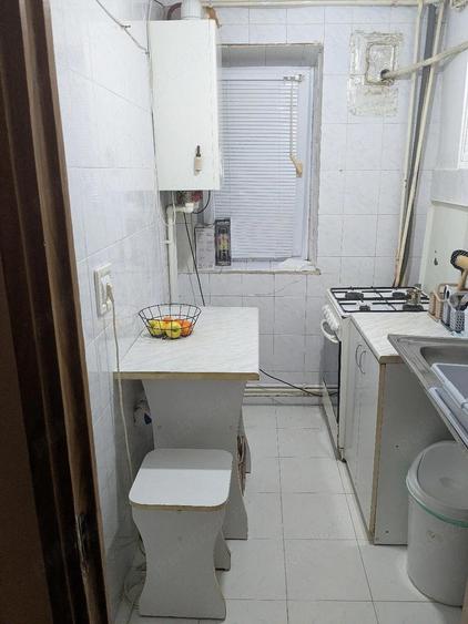 Camera de inchiriat in apartament 2 camere - 6