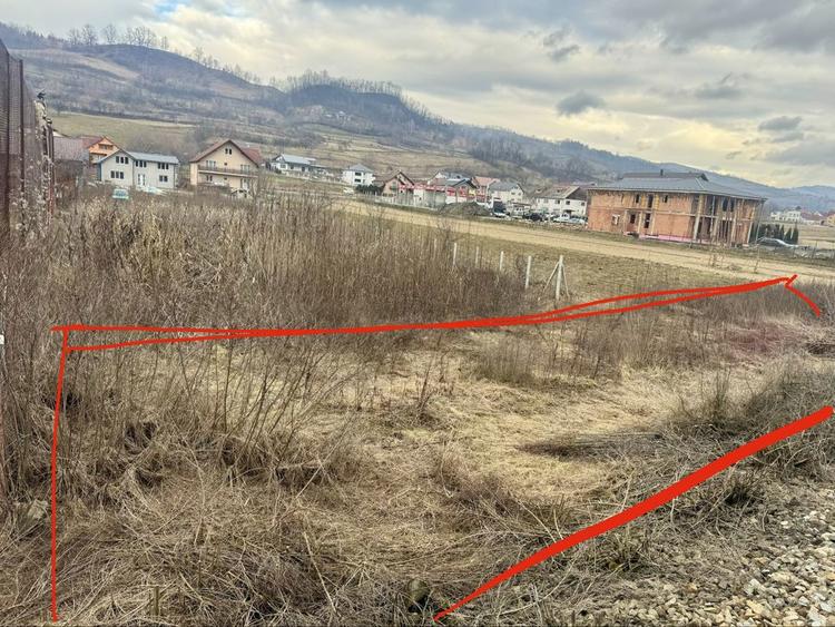 Teren de vanzare pe sesul Rebrisorii - 4
