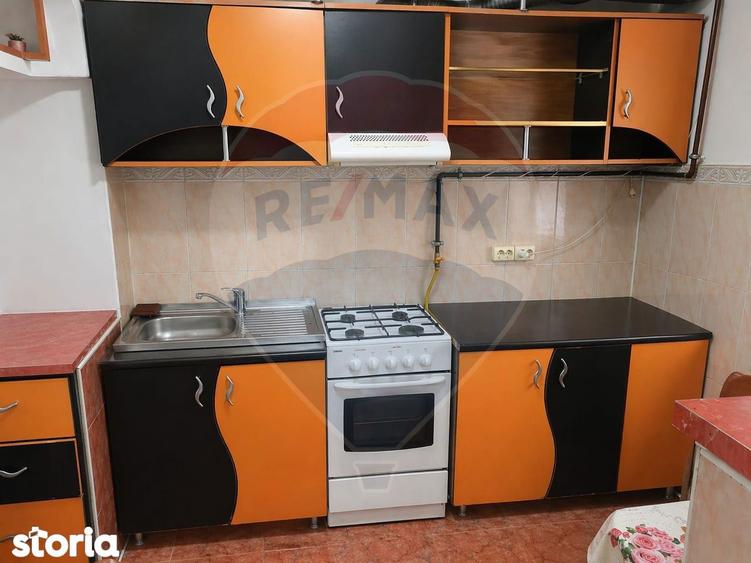 Apartament cu 3 camere de inchiriat - 4