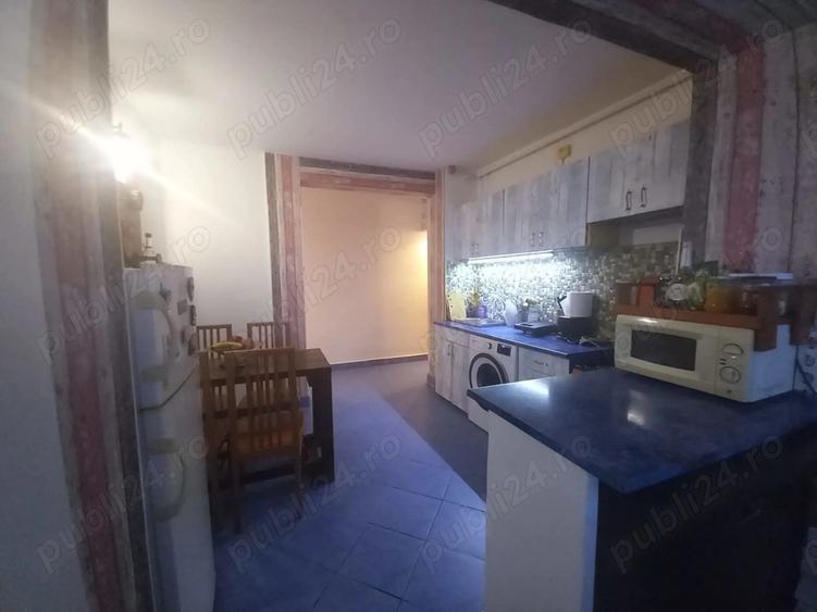 Apartament de vanzare - 4