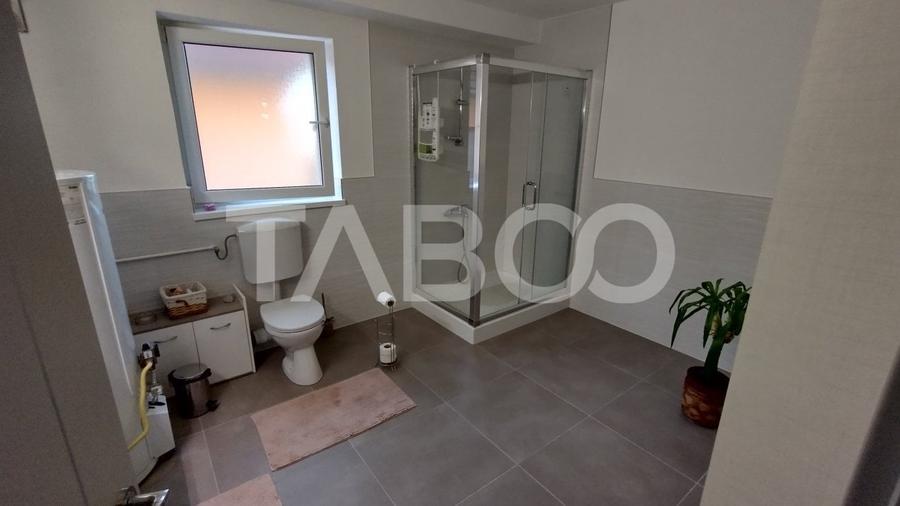 Casa de inchiriat cu 4 nivele avand etajele in regim hotelier Strand - 32