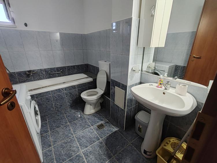 Garsoniera libera la vanzare, confort sporit zona Piata Tractorul - 5