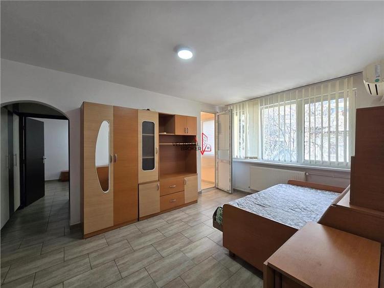 Bloc reabilitat, et.1- Tei Ion Berindei, Sectia  Politie - 1