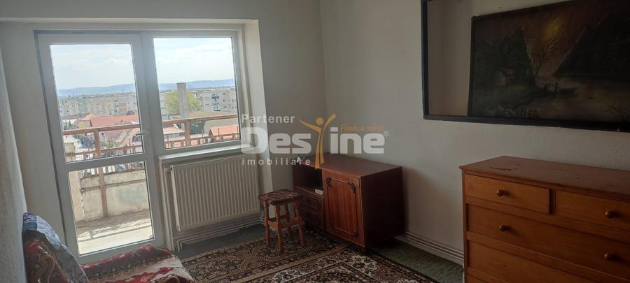 APARTAMENT CU 3 CAMERE IN ZONA MATERNA SITUAT LA ETAJUL 3 BLOC TURN - 4