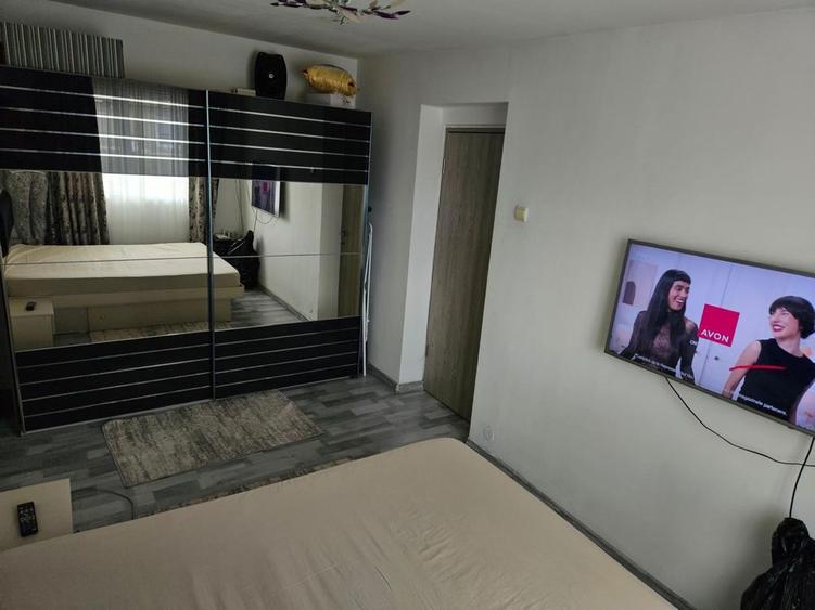 Vand Apartament Confort 3 - 7