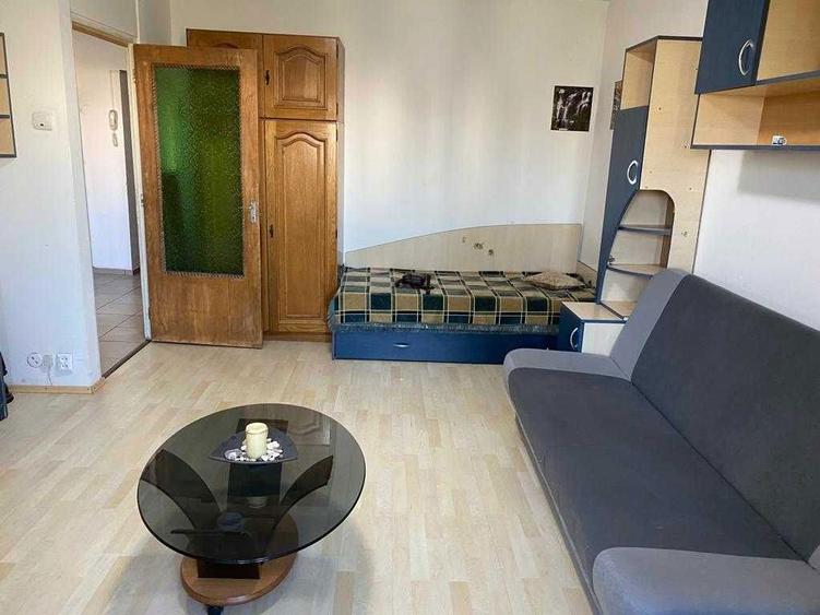 Inchiriez garsoniera, zona Colentina, chirie 1500 lei. - 2