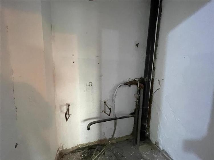 Apartament 3 camere de vanzare zona E3 -Tulcea - 9