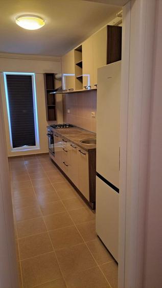 Garsoniera decomandata cu loc de parcare, in zona Titan-Pallady - 1