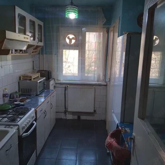 Apartament 3 camere Soarelui decomandat etaj 2 doua bai centrala proprie - 6
