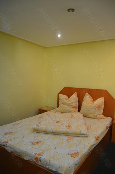 Vila de vacanta cu 7 camere situata in Busteni,semicentral. - 16