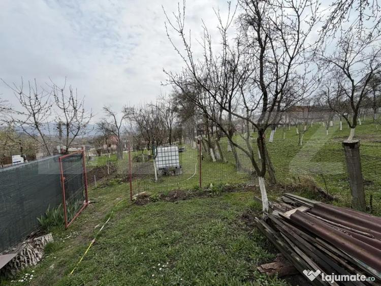 Casa cu 3 camere in suprafa?a de 80 mp ?i un teren de 2 - 13