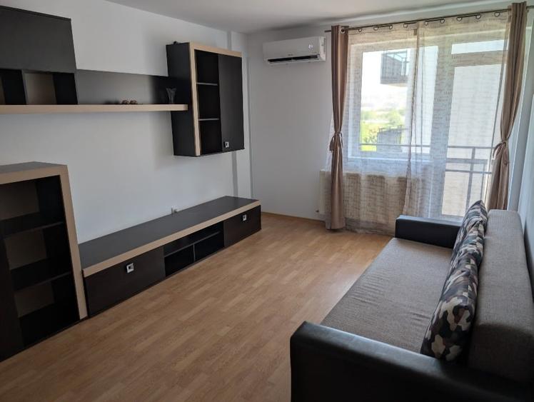 Apartament 2 camere, decomandat, mobilat, cu parcare privata - 1