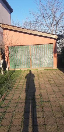 Vind casa si garaj - 1