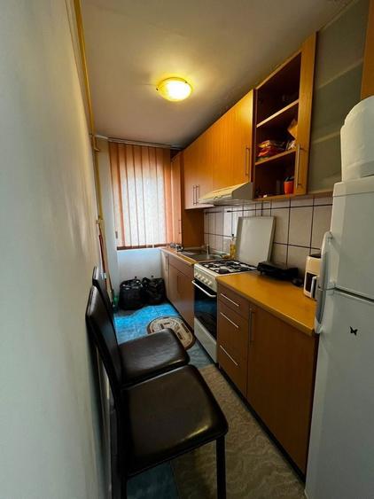Apartament 2 camere zona Victoria, Resita - 12
